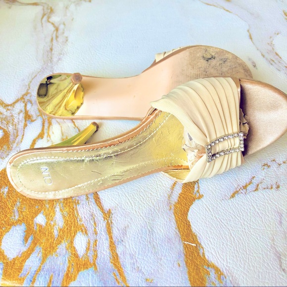 CLN Gold and Beige Formal Slip-On Heels - Picture 6 of 6